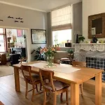 Bed & Breakfast Otentik 3*