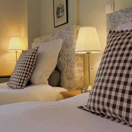 Couette-café Otentik 3*